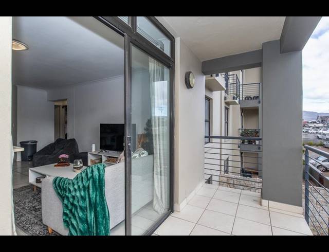 2 BEDROOM APARTMENT FOR SALE IN PLUMSTEAD